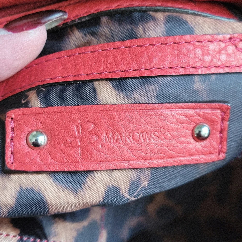 b. makowsky makowsky style
